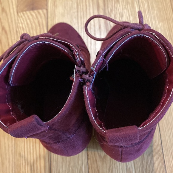 Ollio maroon faux suede booties - Picture 7 of 9